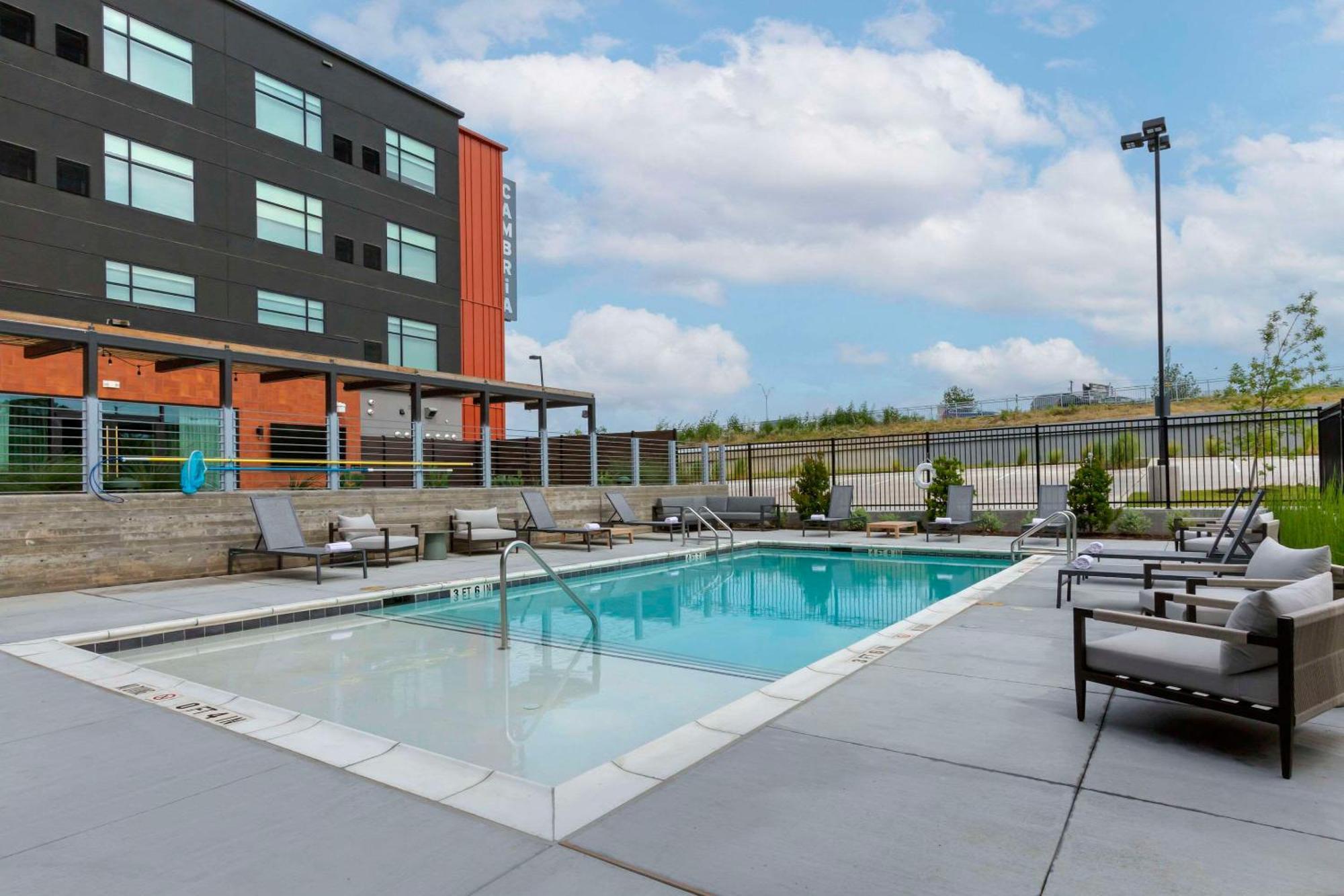 Cambria Hotel Austin Airport Luaran gambar
